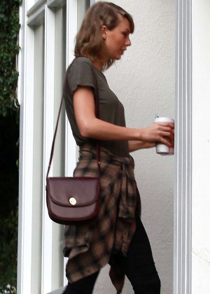 Taylor Swift at Jaime King's House in LA