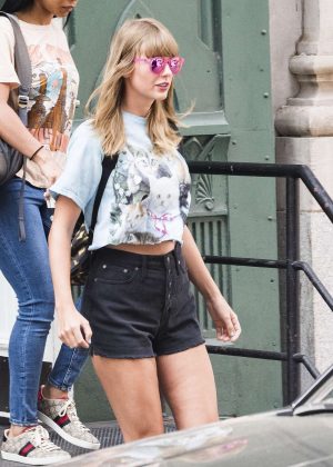 Taylor Swift in Shorts - Head out in New York City