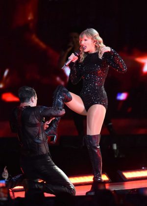 Taylor Swift - Reputation Stadium Tour in Pittsburgh