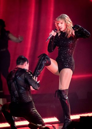 Taylor Swift - Reputation tour in Toronto