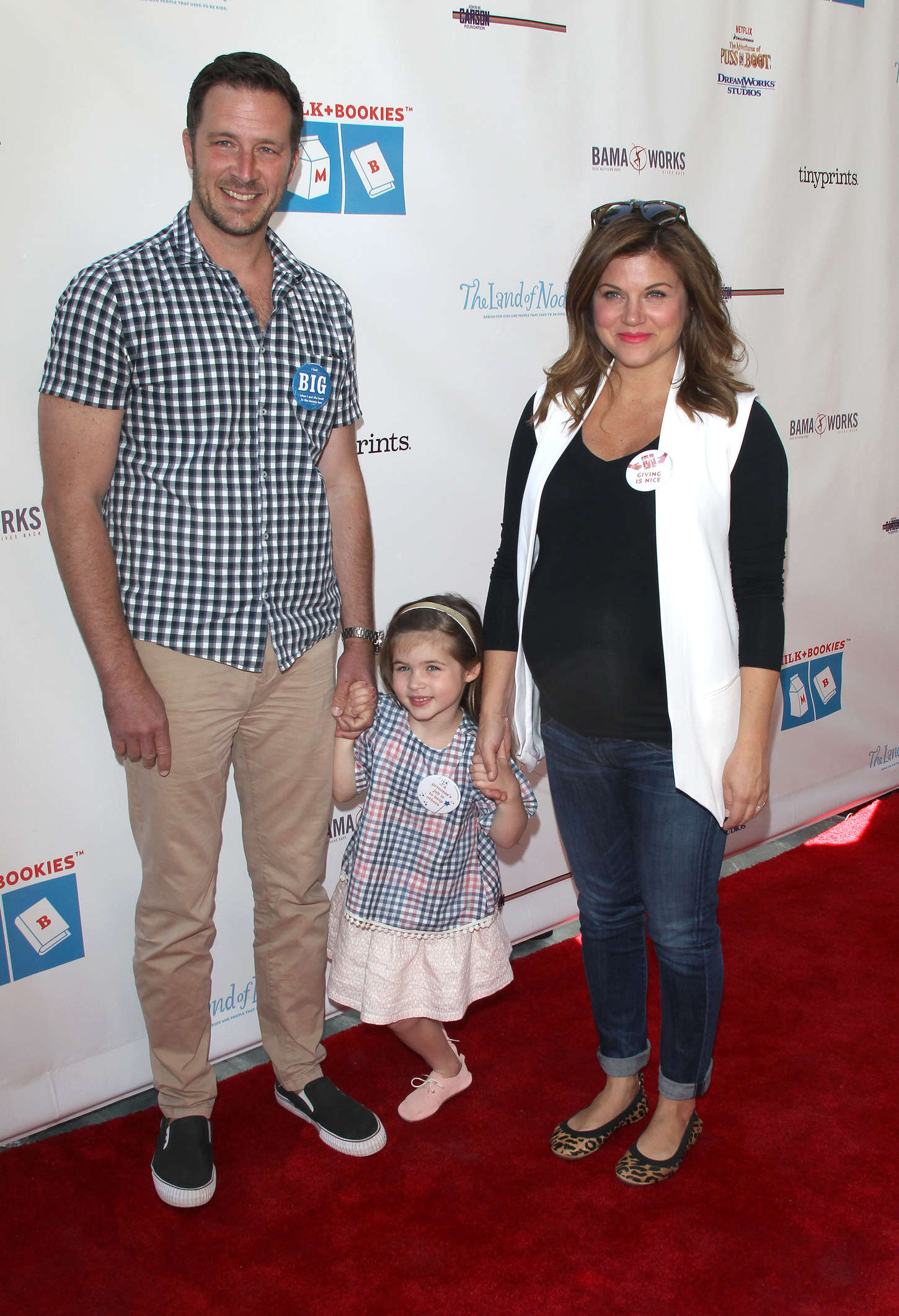 Index of /wp-content/uploads/photos/tiffani-thiessen/milk-bookies-6th ...