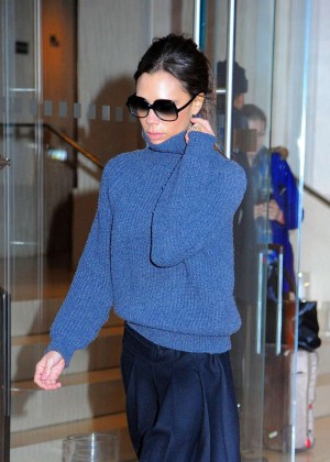 Victoria Beckham - Leaves Her Apartment in New York