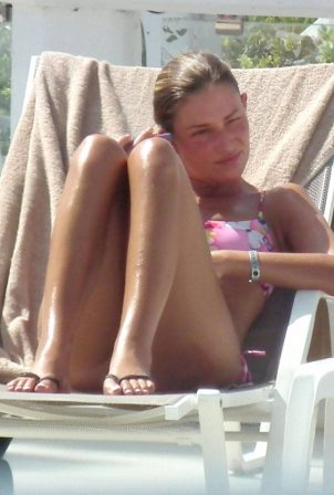Zara McDermott - Bikini candids on vacation in Cyprus