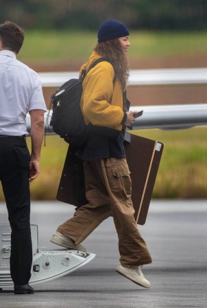 Zendaya arrives in Atlanta