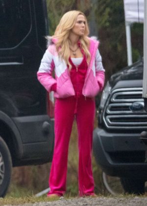 Zoey Deutch in Pink on the set for 'Zombieland: Double Tap' in Atlanta