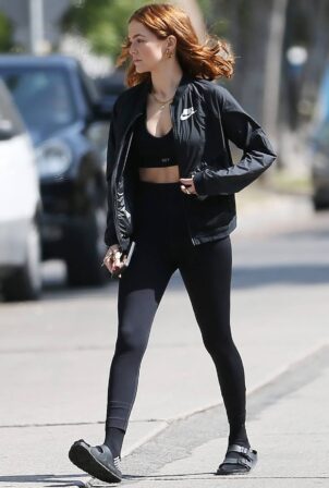 Zoey Deutch - Seen leaving the gym in West Hollywood